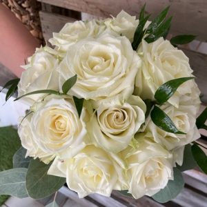 Roses blanches grand bouton