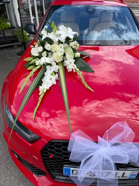 Capot de voiture mariage